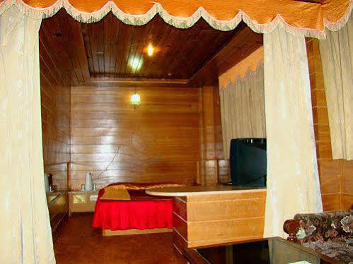 Chandermukhi Hotel Манали Экстерьер фото